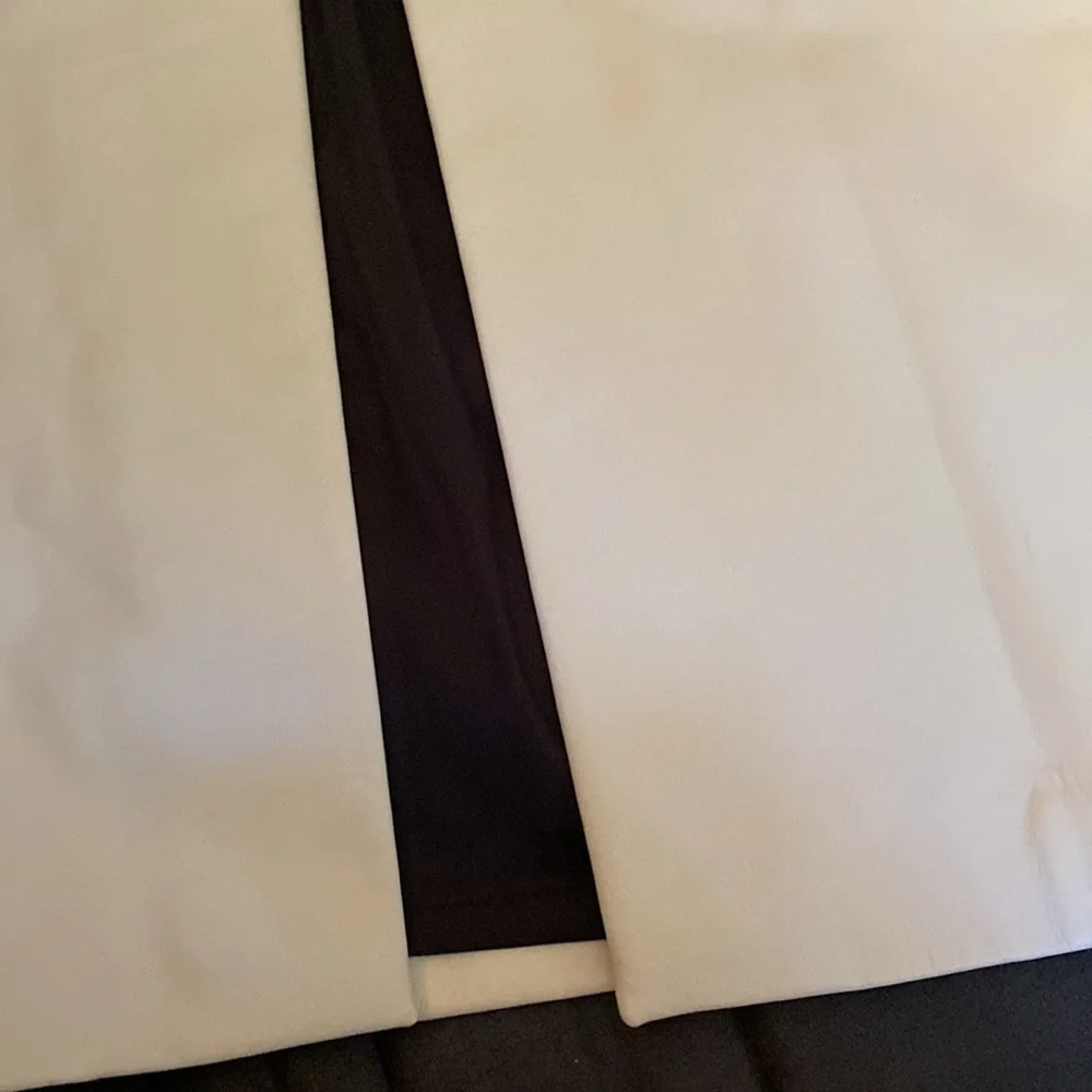 NWT. Massimo Dutti Studio Off White Leather Midi Skirt with Front Slit Size XS.